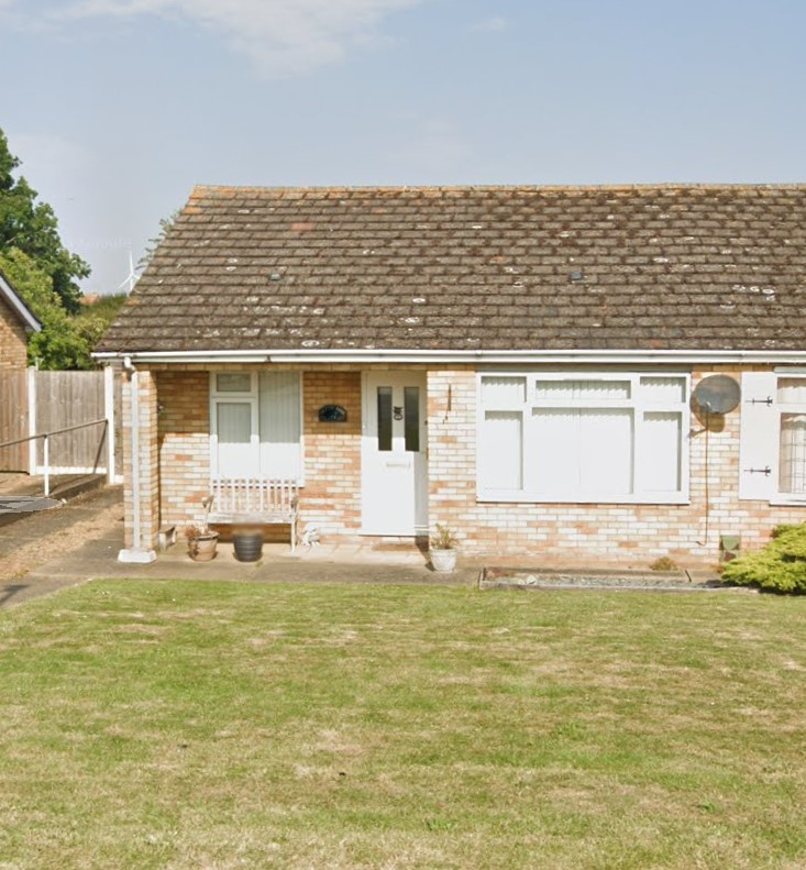 2 bedroom bungalow in Clacton On Sea House Exchange